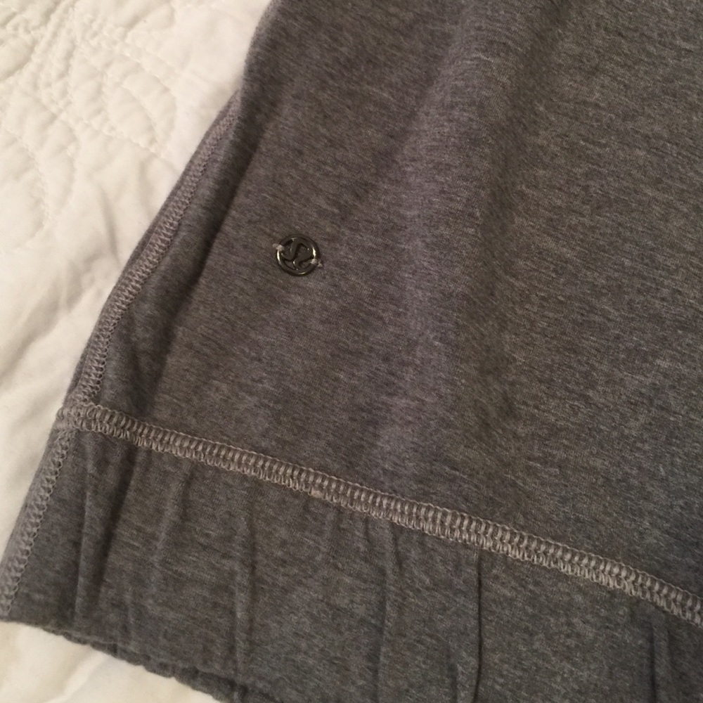 Lululemon Roll Up Crop Top Grey 2 - Picture 3 of 9